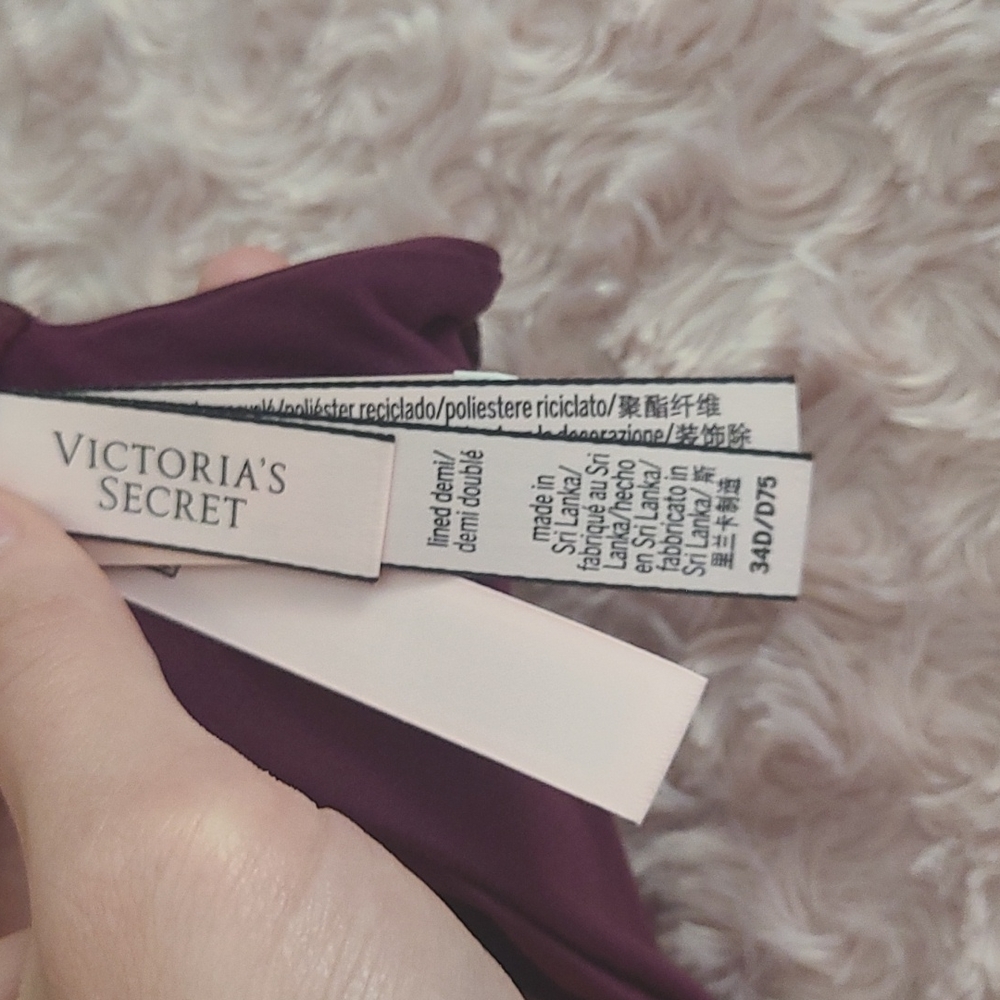 Body by Victoria Smooth and Lace Demi Bra - Picture 4 of 5